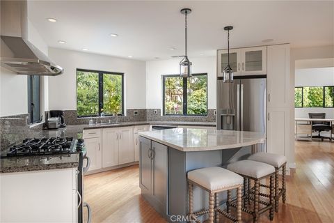 Tiny photo for 125 Park Place, Pismo Beach, CA 93449 (MLS # SC25139651)