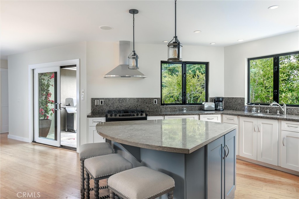 Shell Beach(600) - Residential