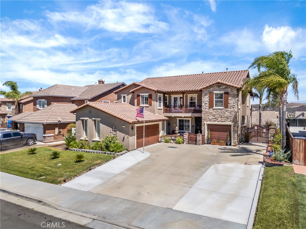 27488 Murrieta Oaks Avenue
