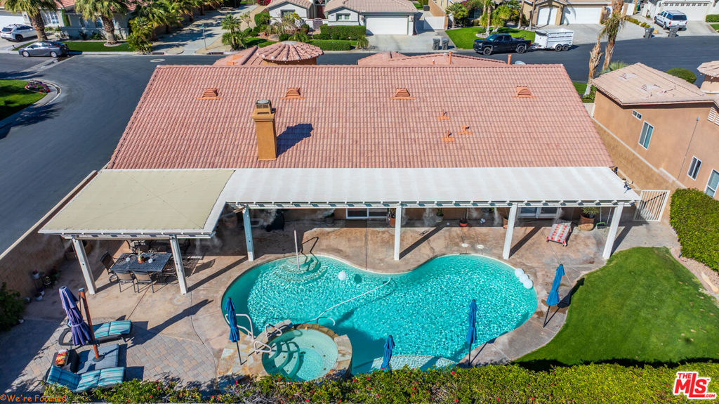 Las Brisas II - Residential