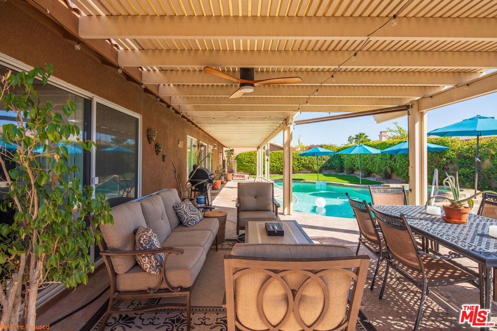 Las Brisas II - Residential