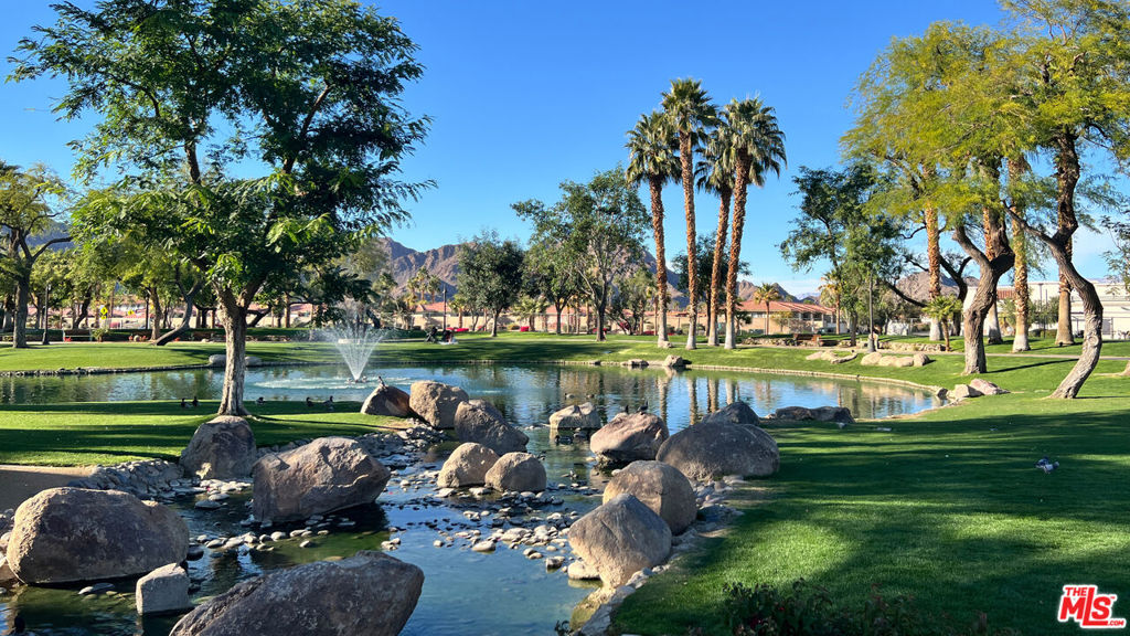 Las Brisas II - Residential