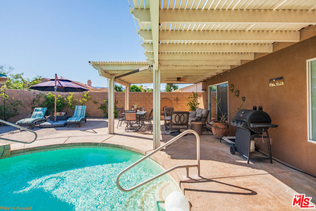 Las Brisas II - Residential