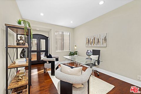 Tiny photo for 8455 Fountain Avenue #409, West Hollywood, CA 90069 (MLS # 25600897)