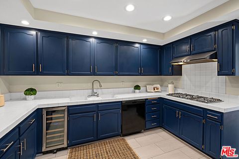 Tiny photo for 8455 Fountain Avenue #409, West Hollywood, CA 90069 (MLS # 25600897)