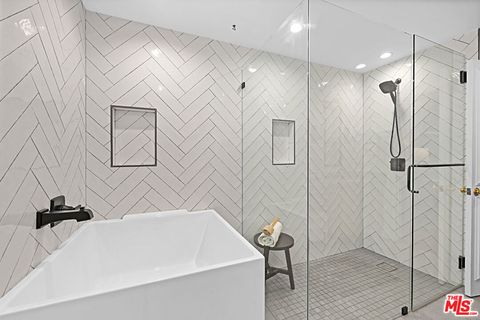 Tiny photo for 8455 Fountain Avenue #409, West Hollywood, CA 90069 (MLS # 25600897)
