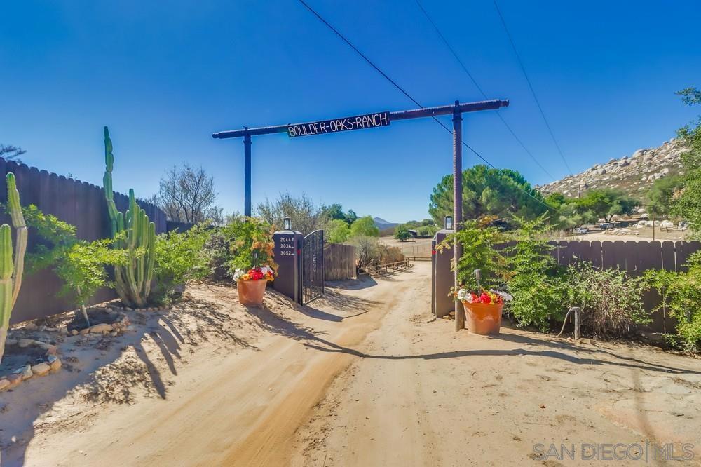 2044 Boulder Oaks Rd