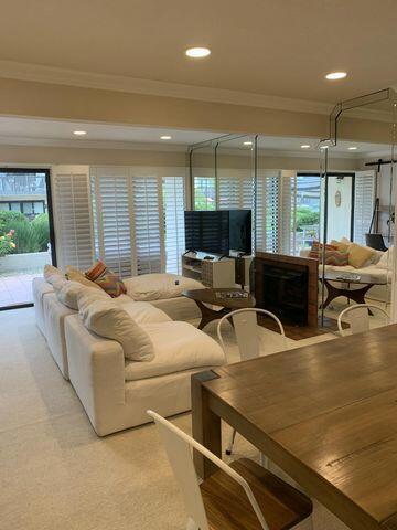 3375 Foothill 214