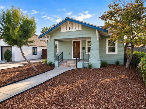 Photo of 1279 N Roosevelt AVE, Fresno, CA 93728 (MLS # FR26205177)