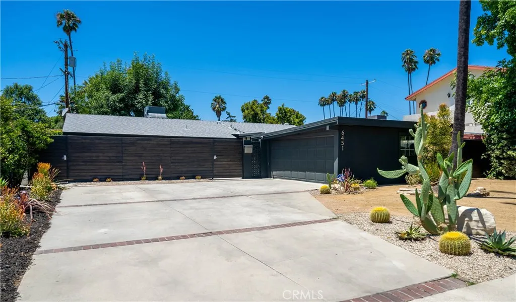 Woodland Hills, California 91367, United States, 3 Bedrooms Bedrooms, ,2 BathroomsBathrooms,Residential,Active,182021