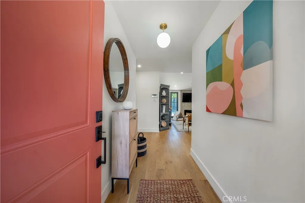 Woodland Hills, California 91367, United States, 3 Bedrooms Bedrooms, ,2 BathroomsBathrooms,Residential,Active,182021