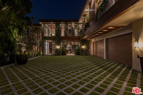 Photo of 1465 Donhill Drive, Beverly Hills, CA 90210 (MLS # 26876821)