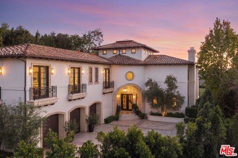 Photo of 2481 Summitridge Drive, Beverly Hills, CA 90210 (MLS # 26904967)