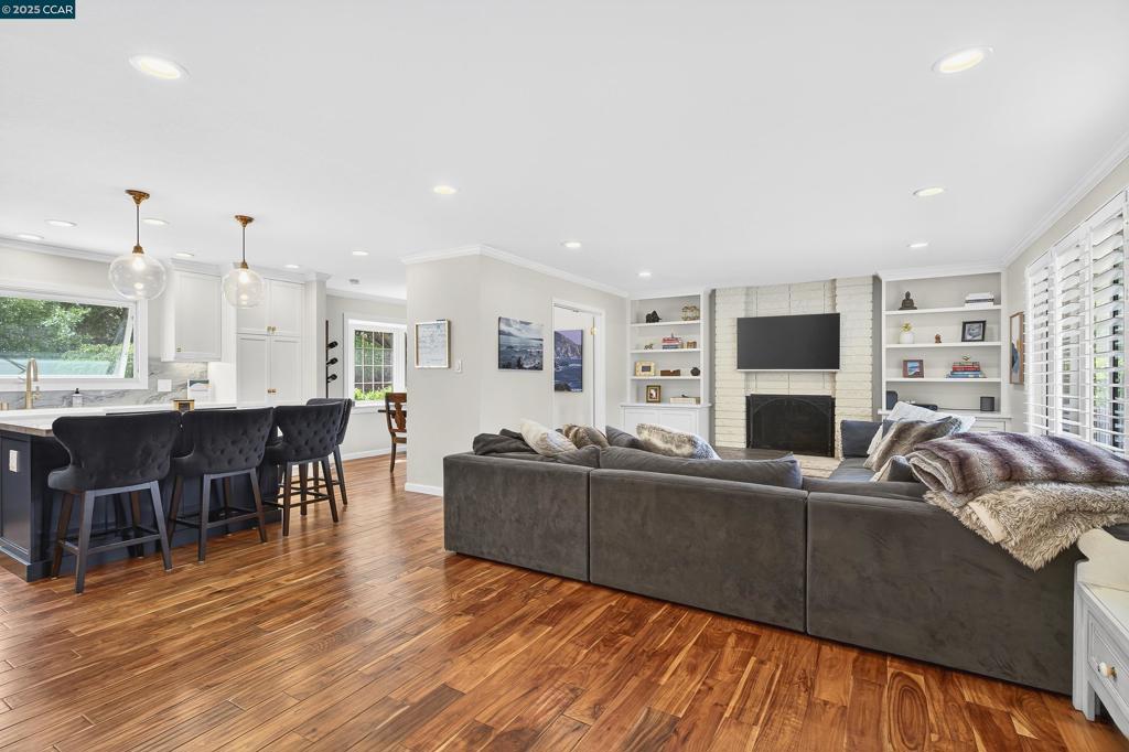 CAMINO WOODS - Residential