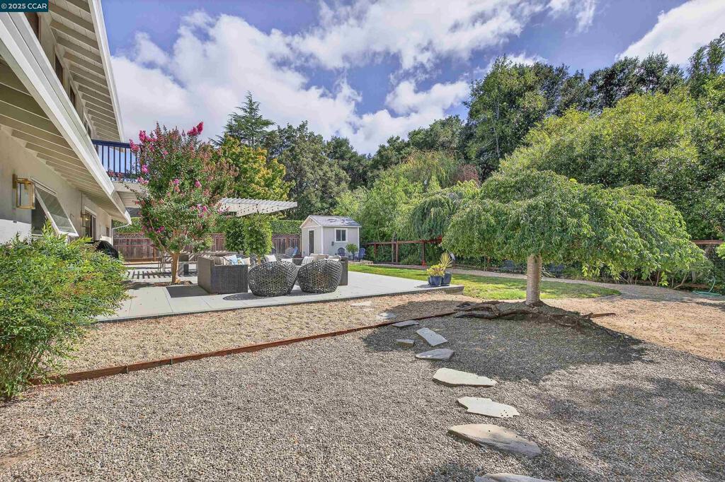 CAMINO WOODS - Residential