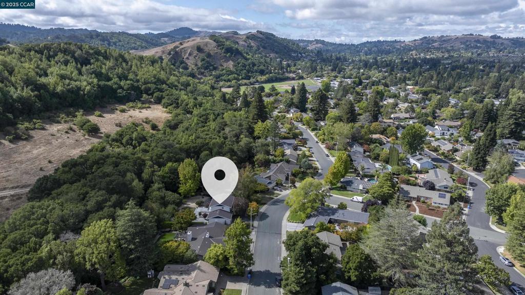 CAMINO WOODS - Residential