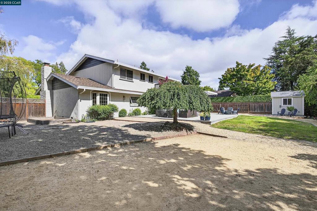 CAMINO WOODS - Residential