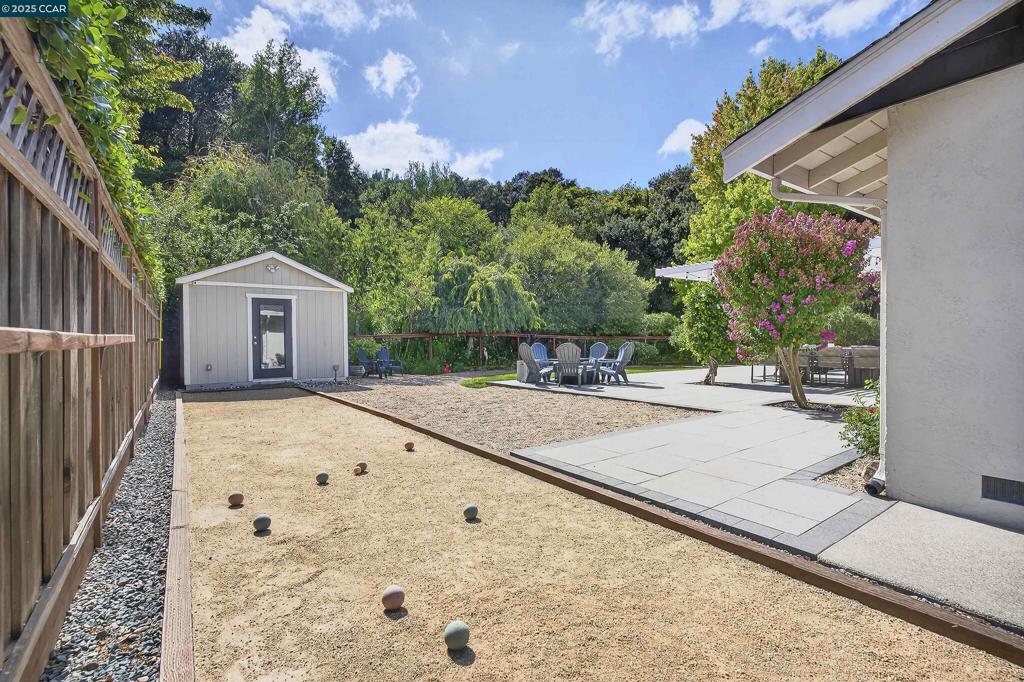 CAMINO WOODS - Residential