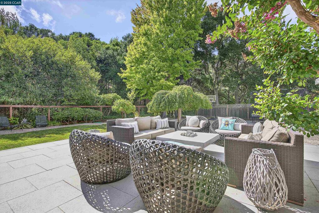 CAMINO WOODS - Residential