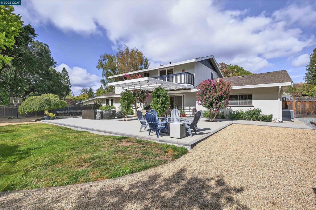 CAMINO WOODS - Residential