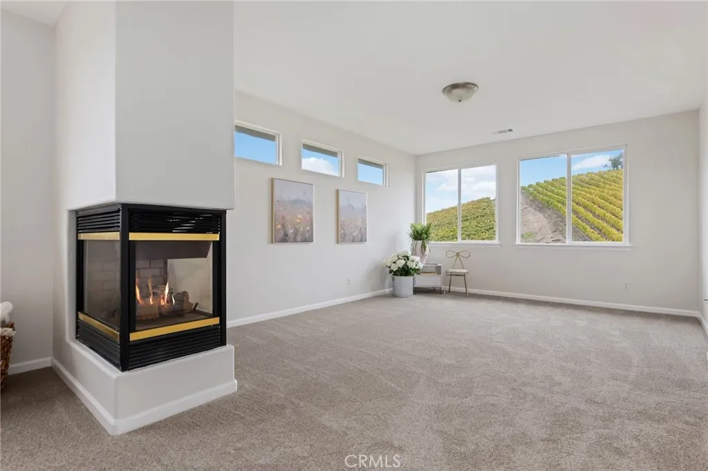 Los Alamos, California 93440, United States, 4 Bedrooms Bedrooms, ,3 BathroomsBathrooms,Residential,Active,249643