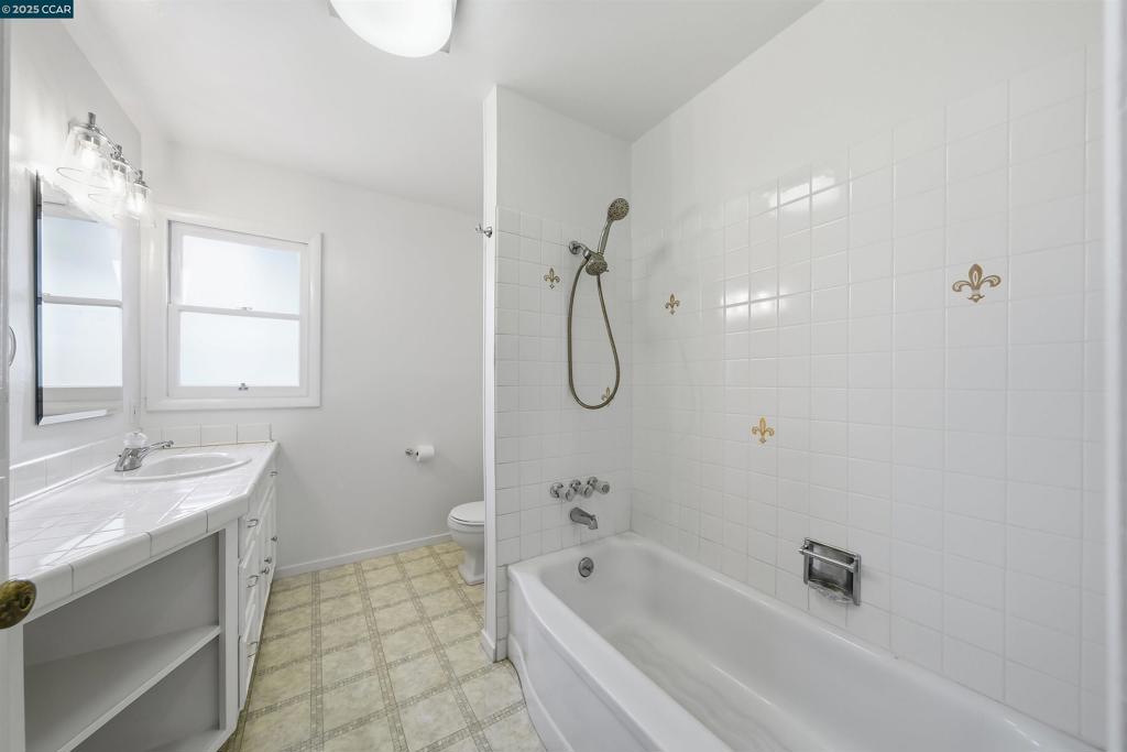 VALLEJO HIGHLAND - Residential