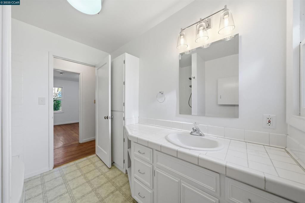 VALLEJO HIGHLAND - Residential