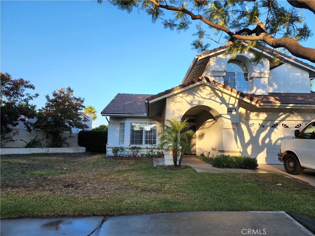 This single family residence is a 4 bedroom 3 bath, two story property located near Trader Joe's and 210 freeway. Garden maintenance included.