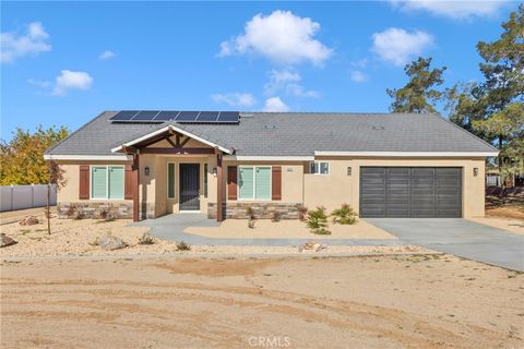 Photo of 15466 Lone Eagle Street, Victorville, CA 92395 (MLS # HD26012612)