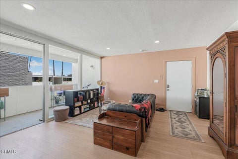 Tiny photo for 1357 Edgewood Way, Oxnard, CA 93030 (MLS # V1-36390)