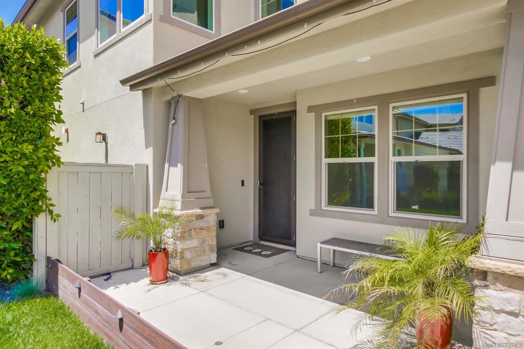 2972 Hayloft Pl
