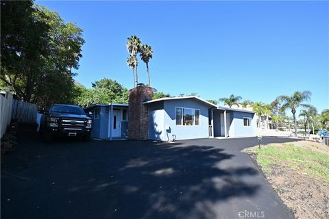 305 Civic Center Drive Vista CA 92084