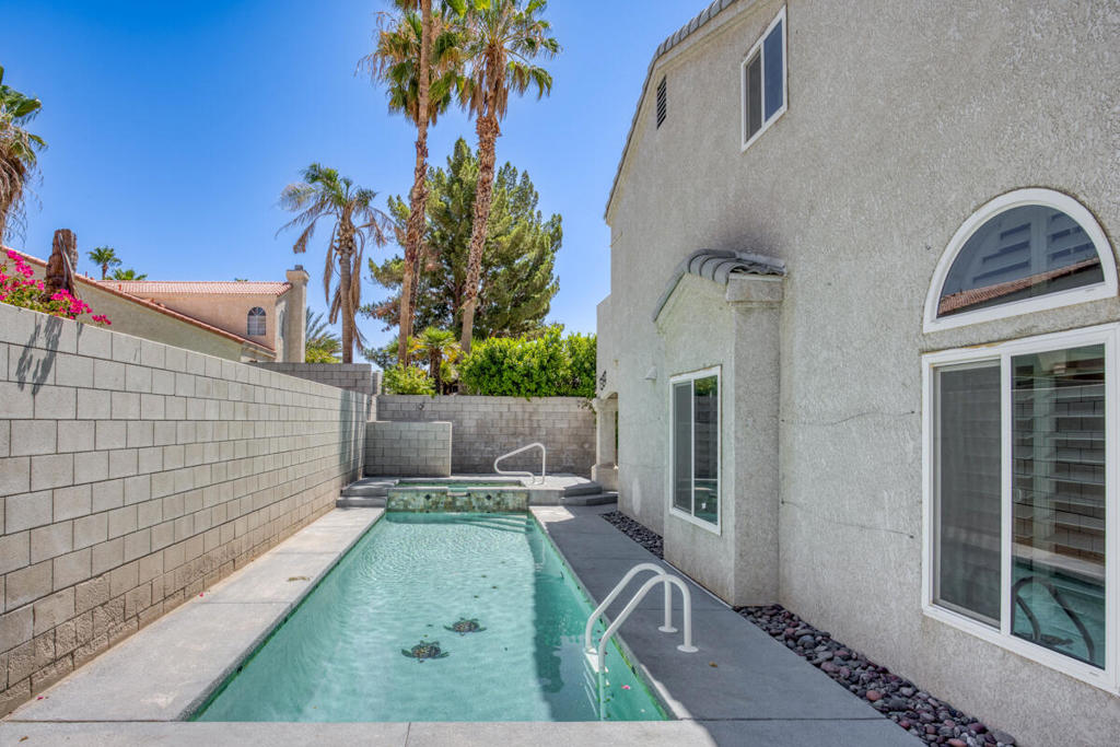 41950 Maryn Court