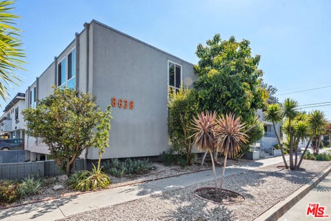 Photo of 8638 Cashio Street #8, Los Angeles, CA 90035 (MLS # 26854155)