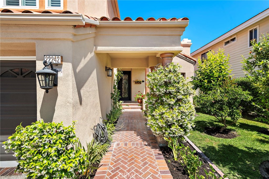 Canyon Crest - Residential Lease