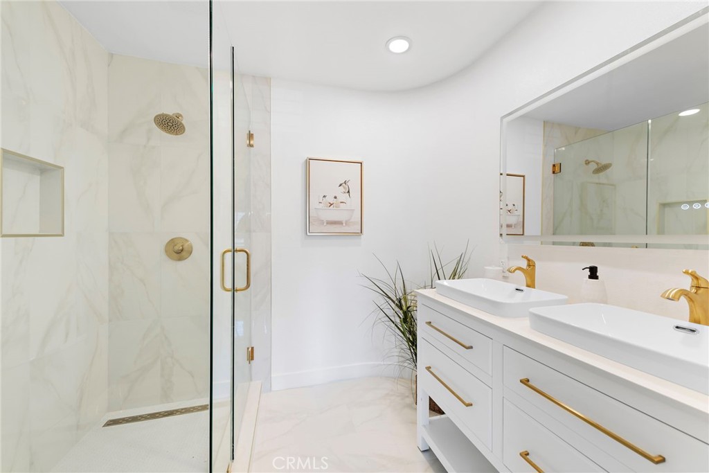 Canyon Crest - Residential Lease