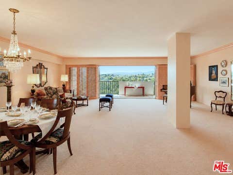 Photo of 10450 Wilshire Boulevard #10J, Los Angeles, CA 90024 (MLS # 26865761)