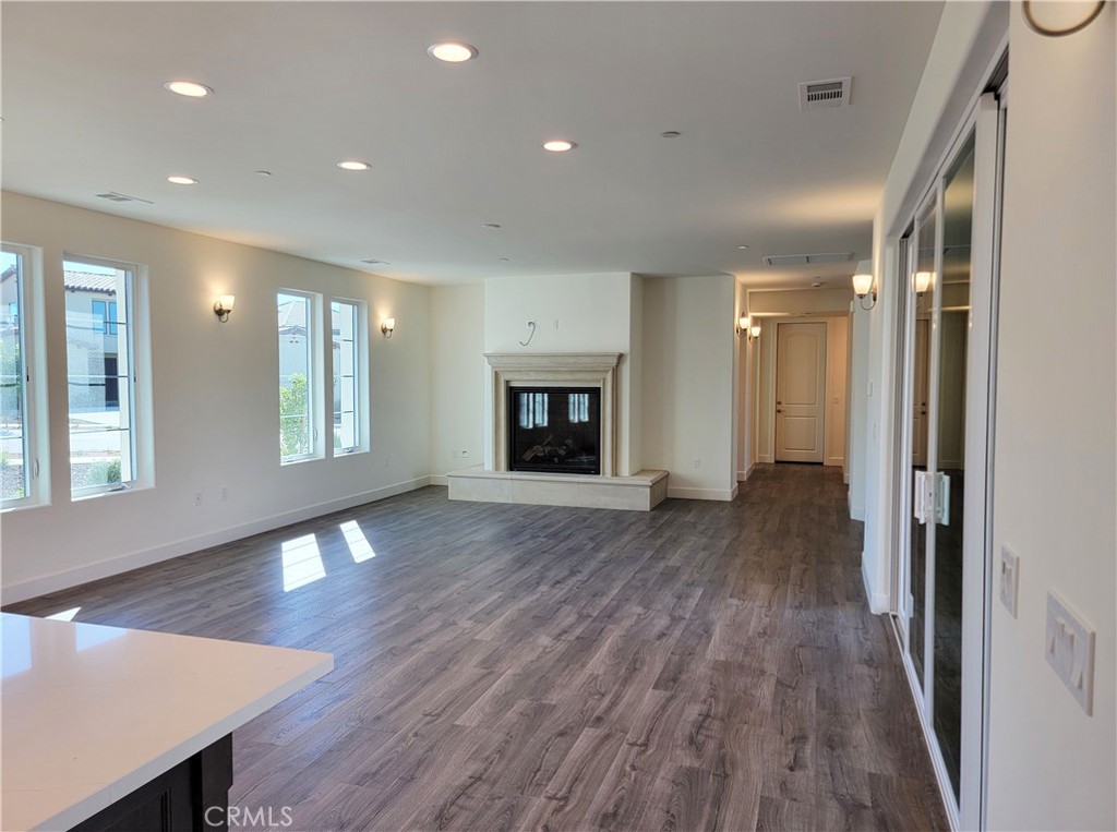 The Reserve at River Oaks - Residential