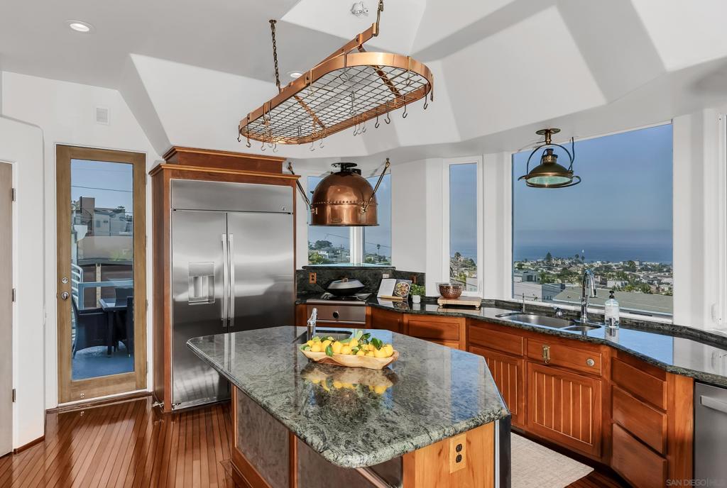 Ocean Beach - Residential