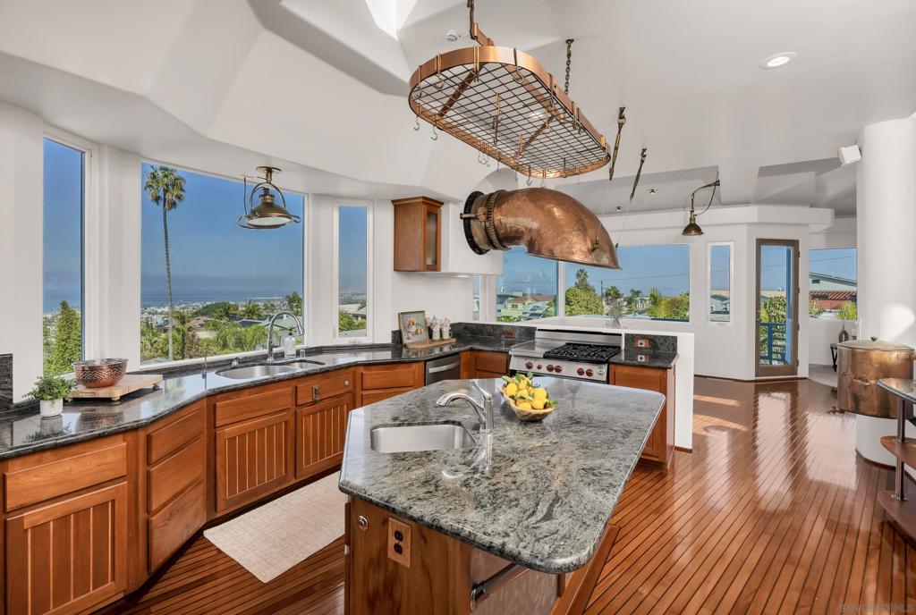 Ocean Beach - Residential