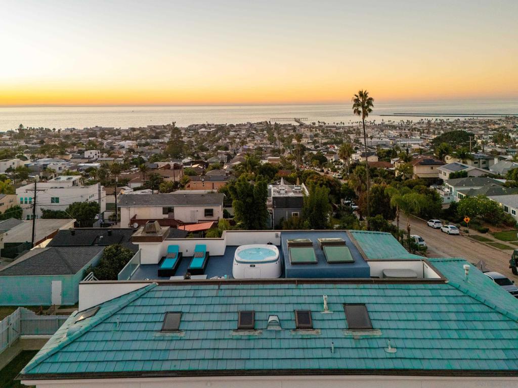 Ocean Beach - Residential