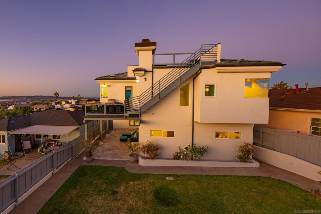 Ocean Beach - Residential