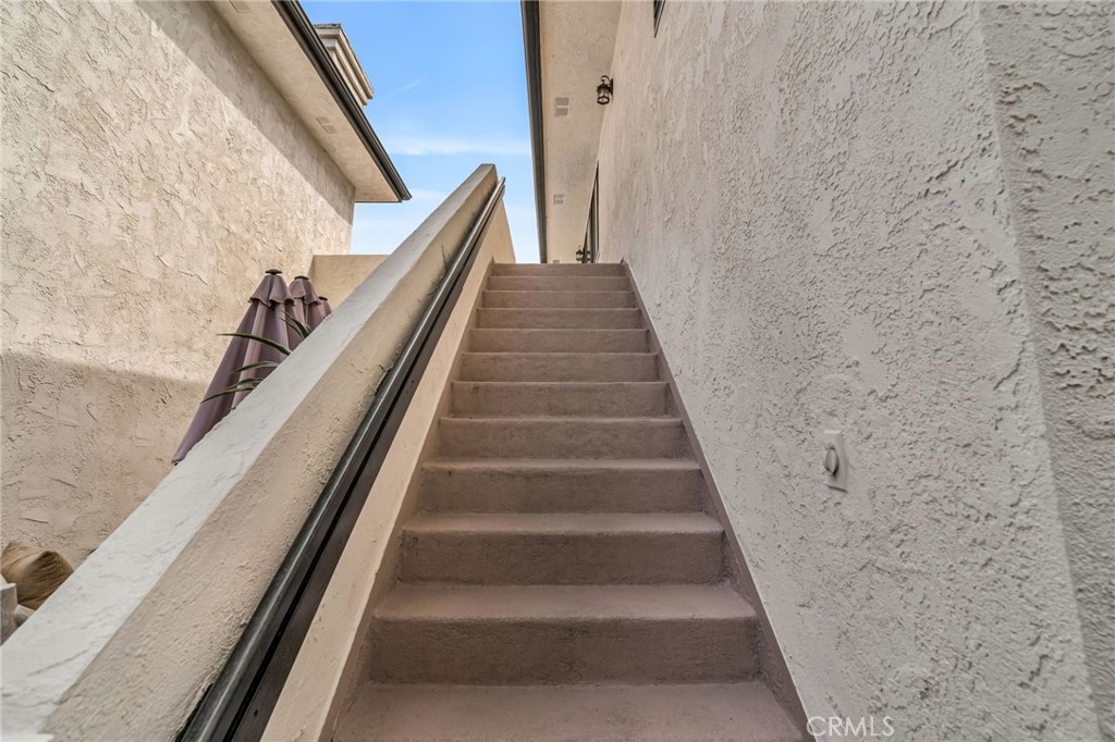 185 Costa Mesa Street B