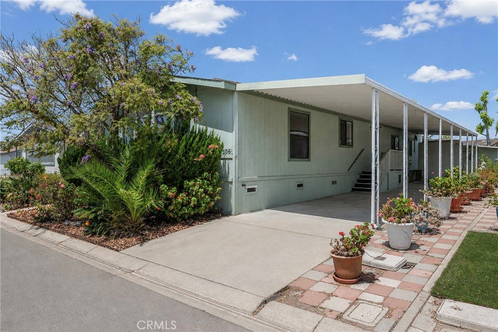 1650 E Clark space 306