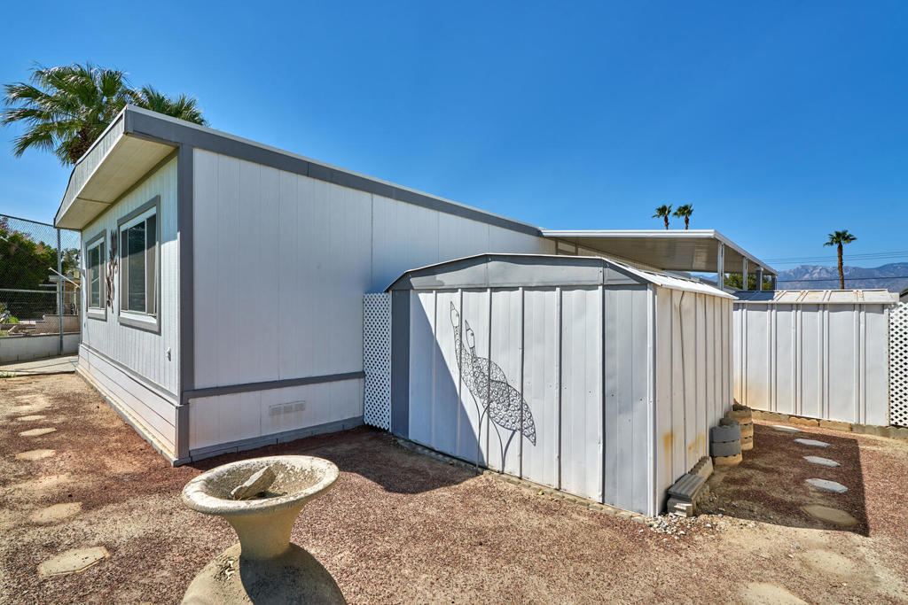Tri Palm Estates - Manufactured In Park