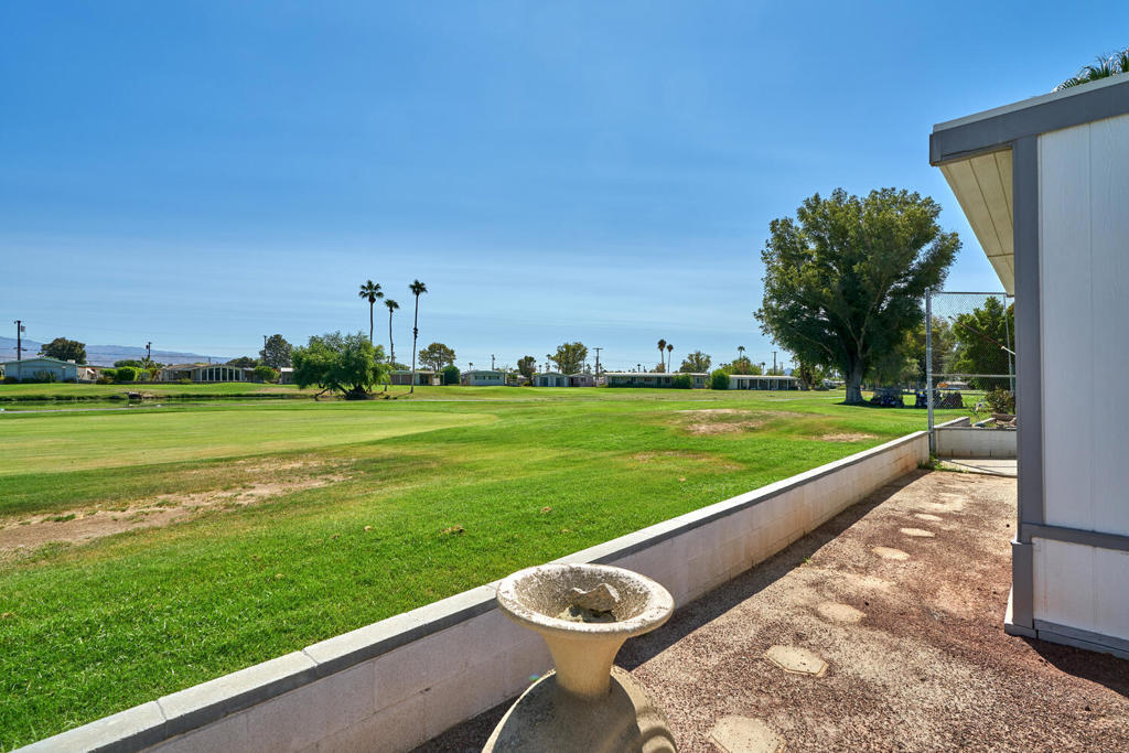 Tri Palm Estates - Manufactured In Park