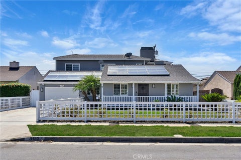 Photo of 3132 W 152nd Street, Gardena, CA 90249 (MLS # SR26204429)