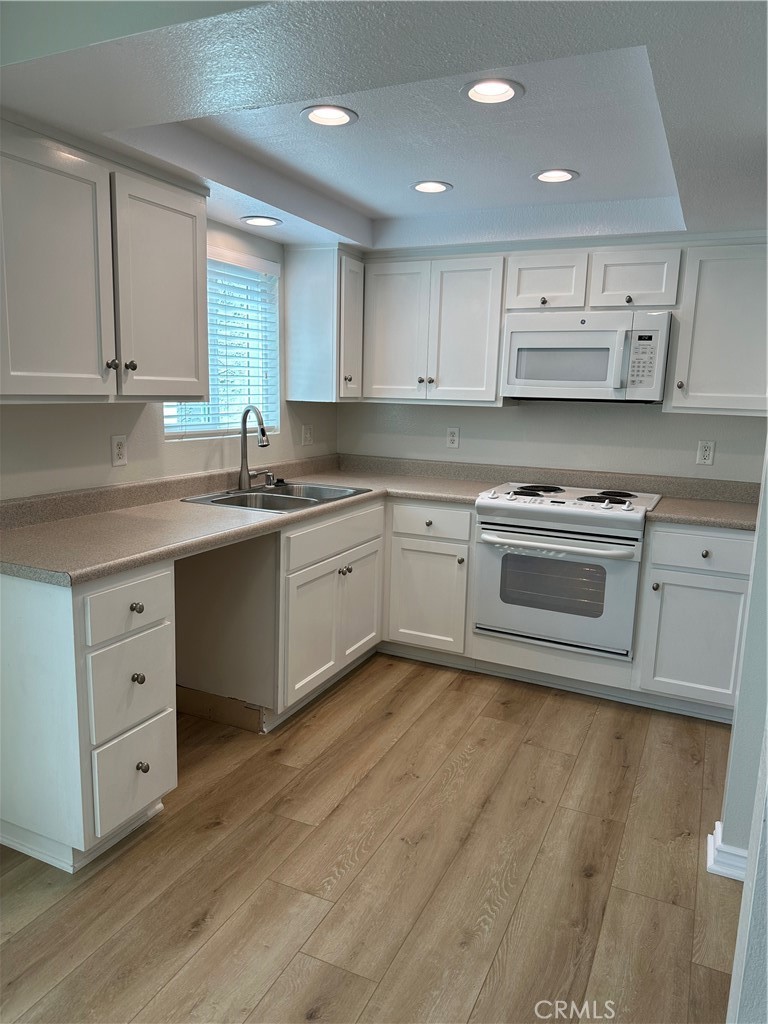 Los Alamitos - Residential Lease