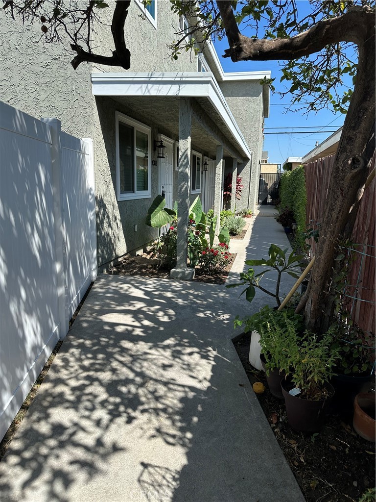 Los Alamitos - Residential Lease