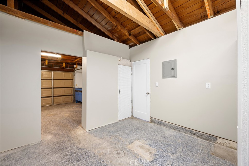 Not Applicable-105 - Residential Lease